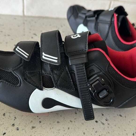 Peloton Black Red Bike Cycling Shoes With Cleats Men's Size EU44 / US10.5 GUC - Picture 9 of 12